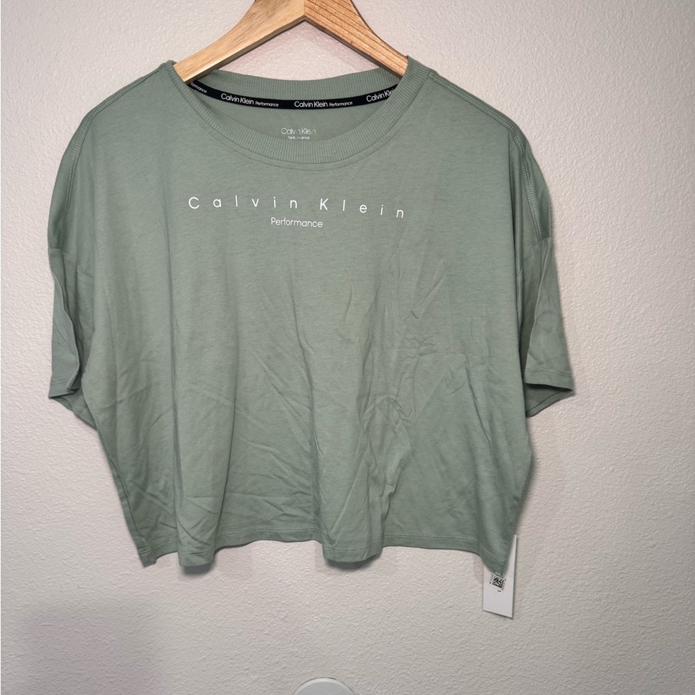 Calvin Klein Women's Cropped Sage Green top size M